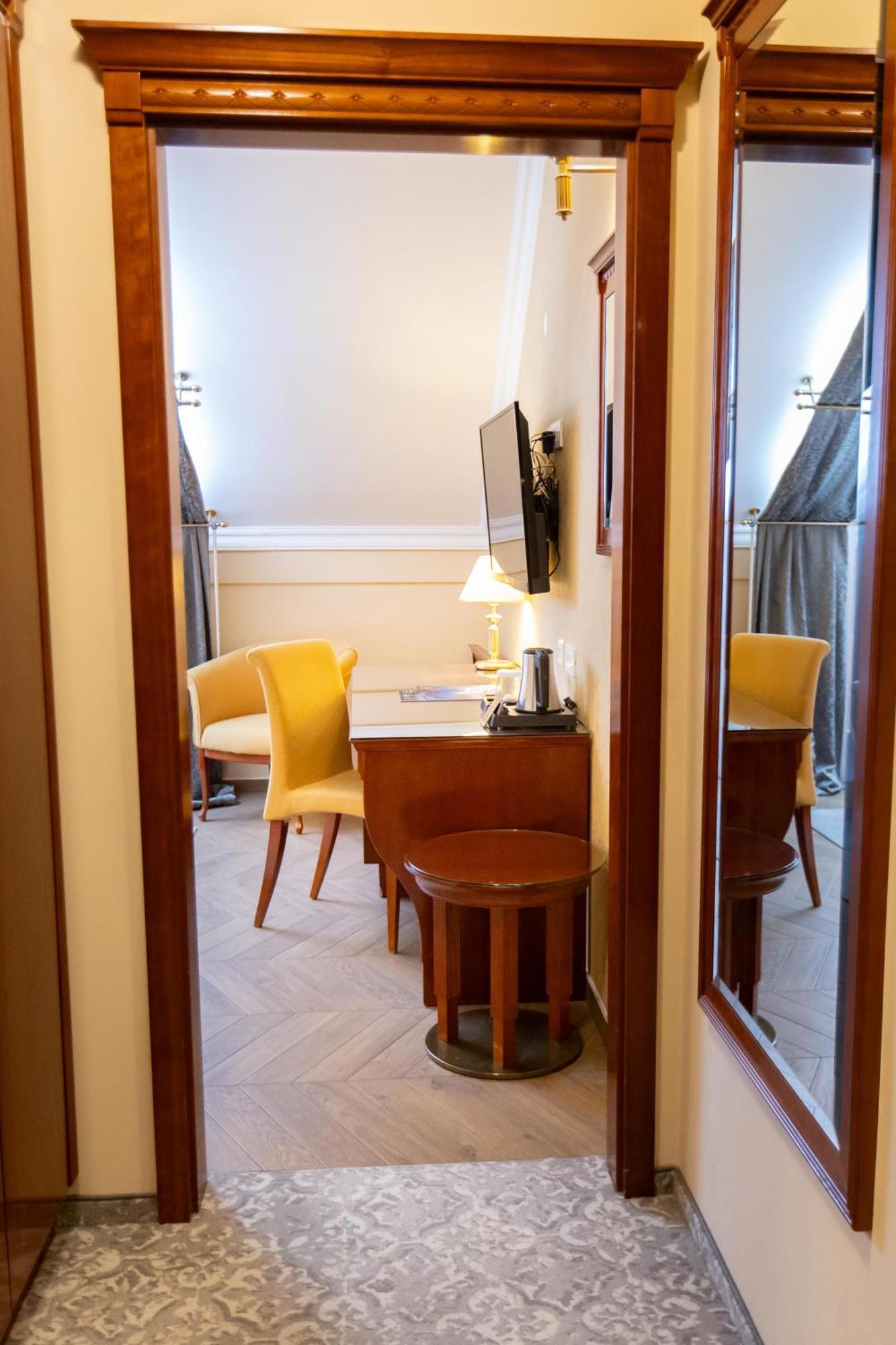 Hotel Waldinger Osijek Luaran gambar