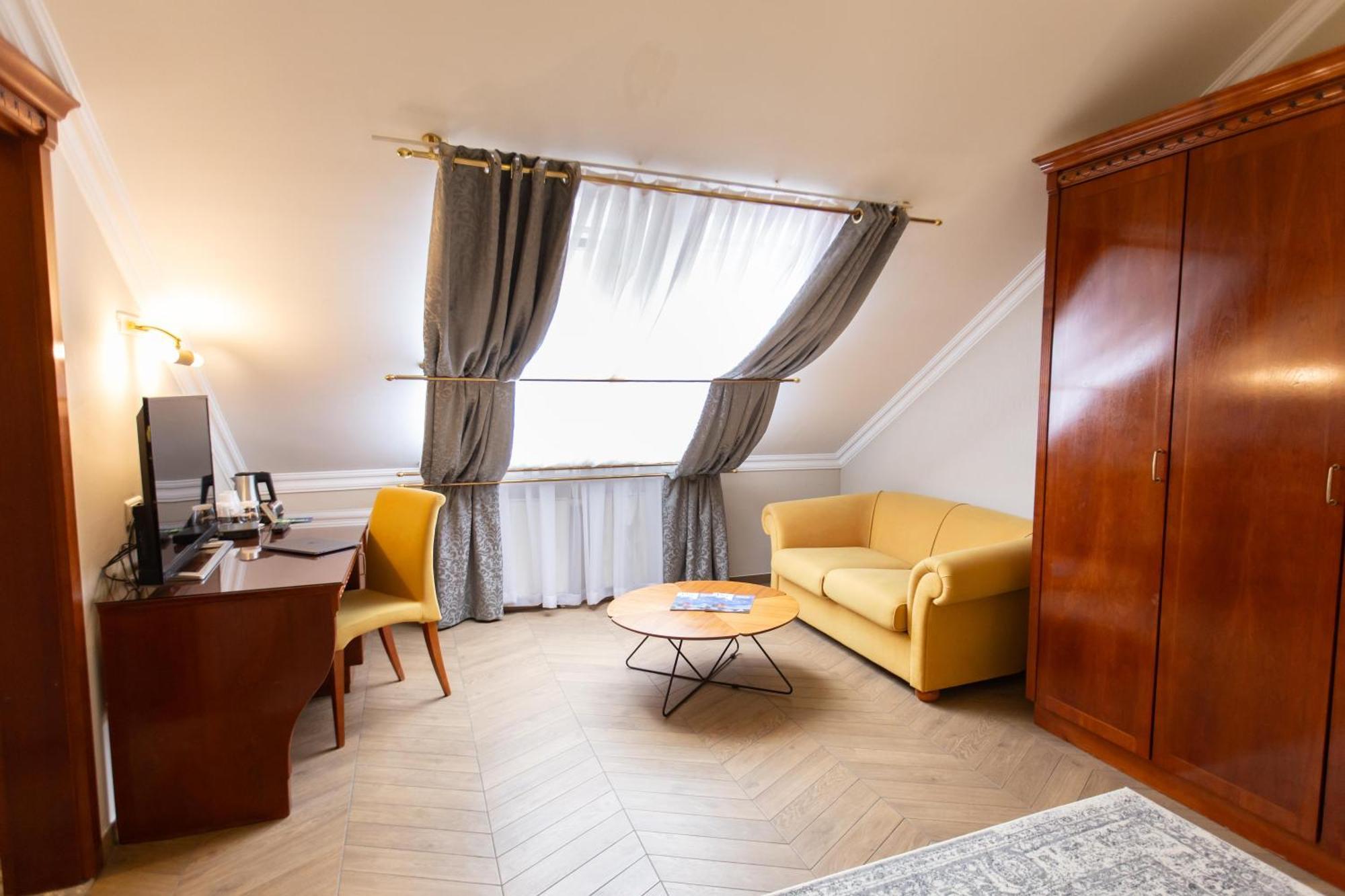Hotel Waldinger Osijek Luaran gambar