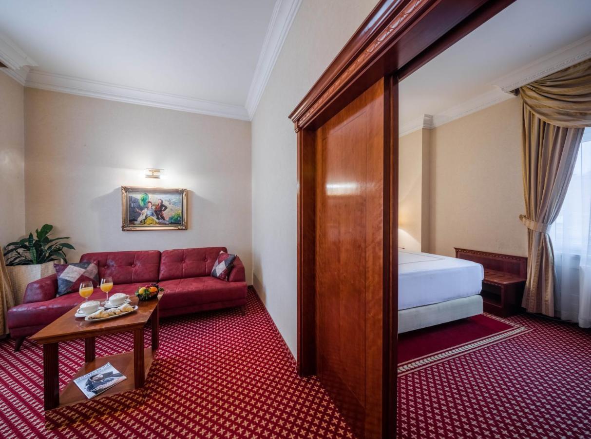 Hotel Waldinger Osijek Luaran gambar